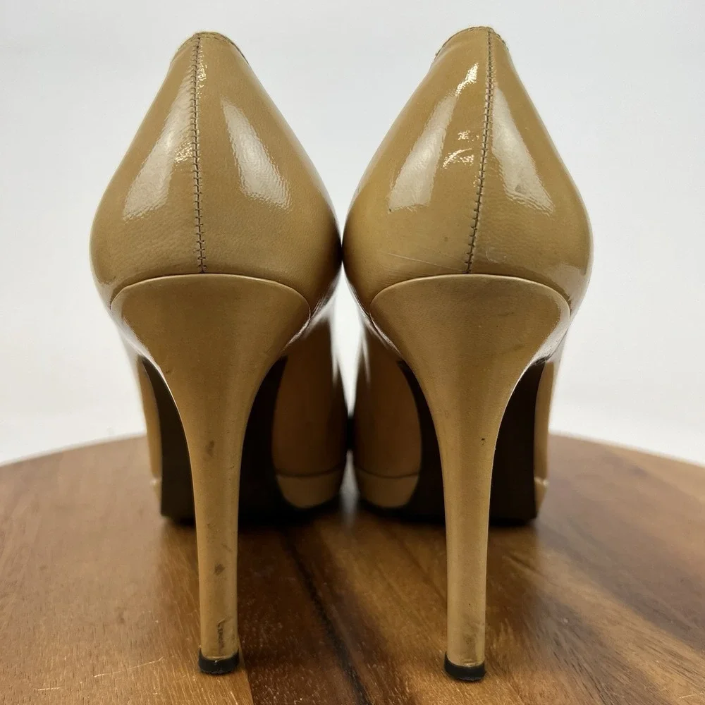 Womens Stuart Weitzman Nude Beige‎ Patent Leather Slip On Pumps Heels Size  9 M